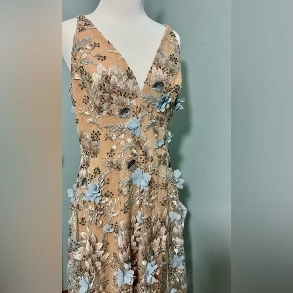 Dress The Population Sidney Deep V-Neck 3D Lace Gown Sheer Nude